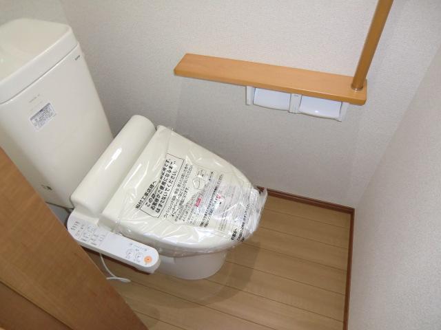 Other Equipment. Same specifications photos (toilet)