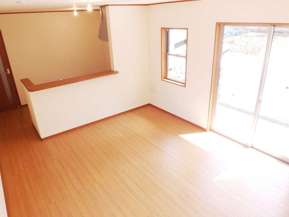 Same specifications photos (living). Same specifications photos (living) Unnecessary and easy care wax! 