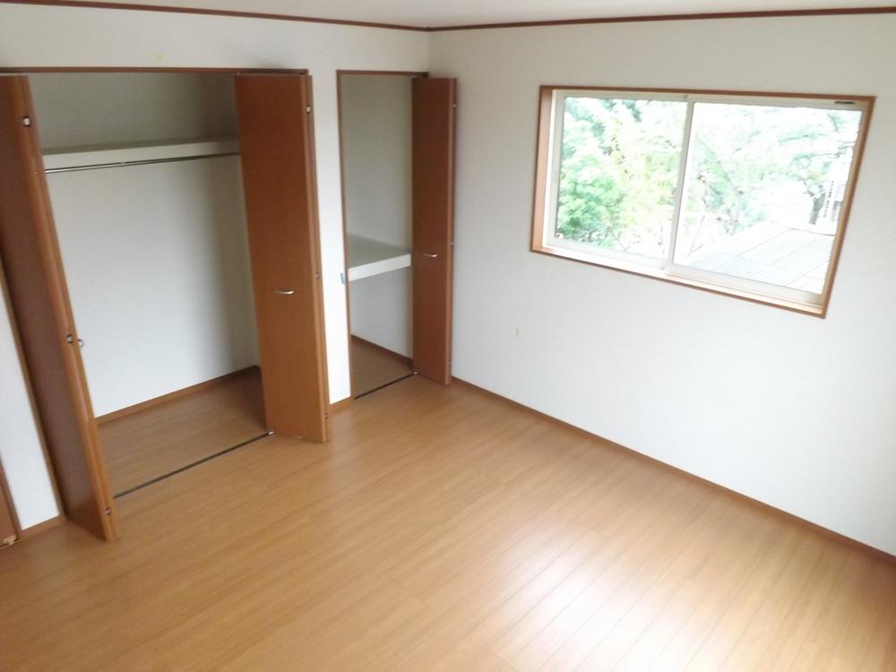 Same specifications photos (Other introspection). Same specifications photos (Western-style)