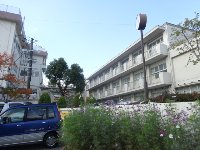 Junior high school. 680m to Takarazuka City Nagao junior high school (junior high school)