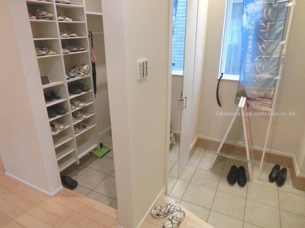 Receipt. Shoes cloak is large is also accessible from the hallway from the entrance. 