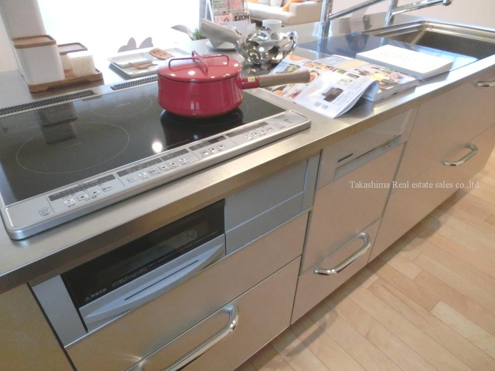 Kitchen. IH cooking heater is. 