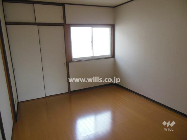 Non-living room. Room (August 2013) Shooting