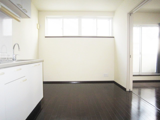 Other room space. It is a reference photo of the other rooms