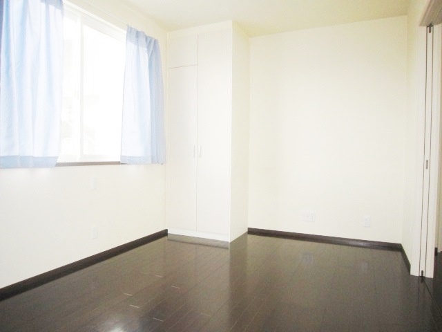 Other room space. It is a reference photo of the other rooms