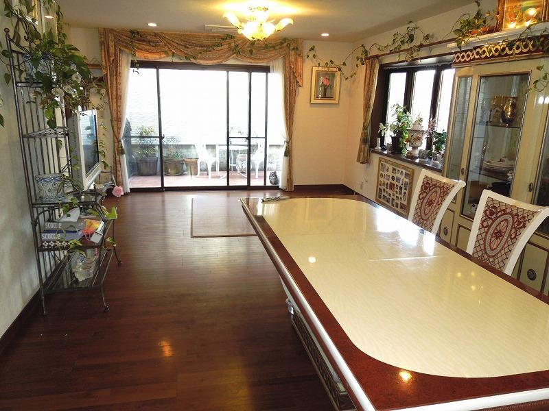 Living. LDK is located spacious about 21 Pledge