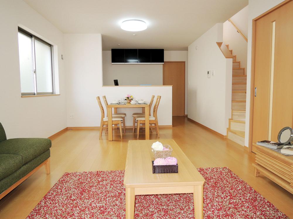 Living. Local shooting A No. land