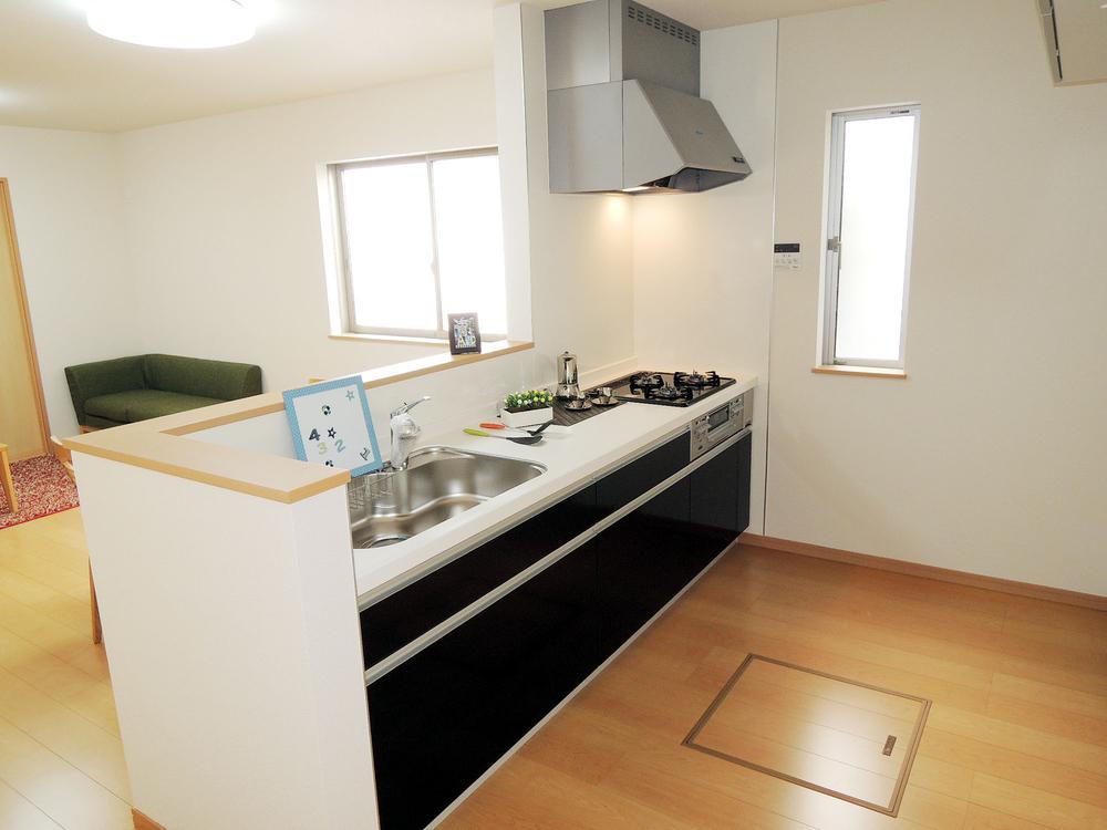 Kitchen. Local shooting A No. land