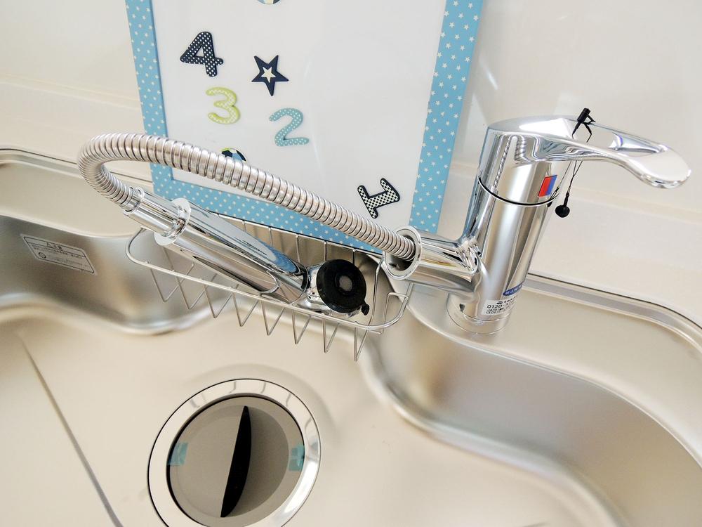 Kitchen. Local shooting A No. land