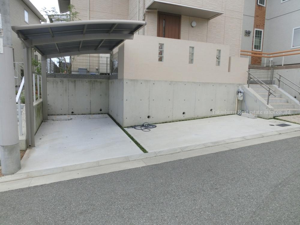 Parking lot. Garage is a 2 car.