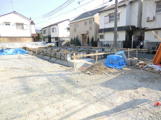 Local appearance photo. Local (12 May 2013) Shooting