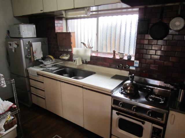 Kitchen. Indoor (March 2013) Shooting