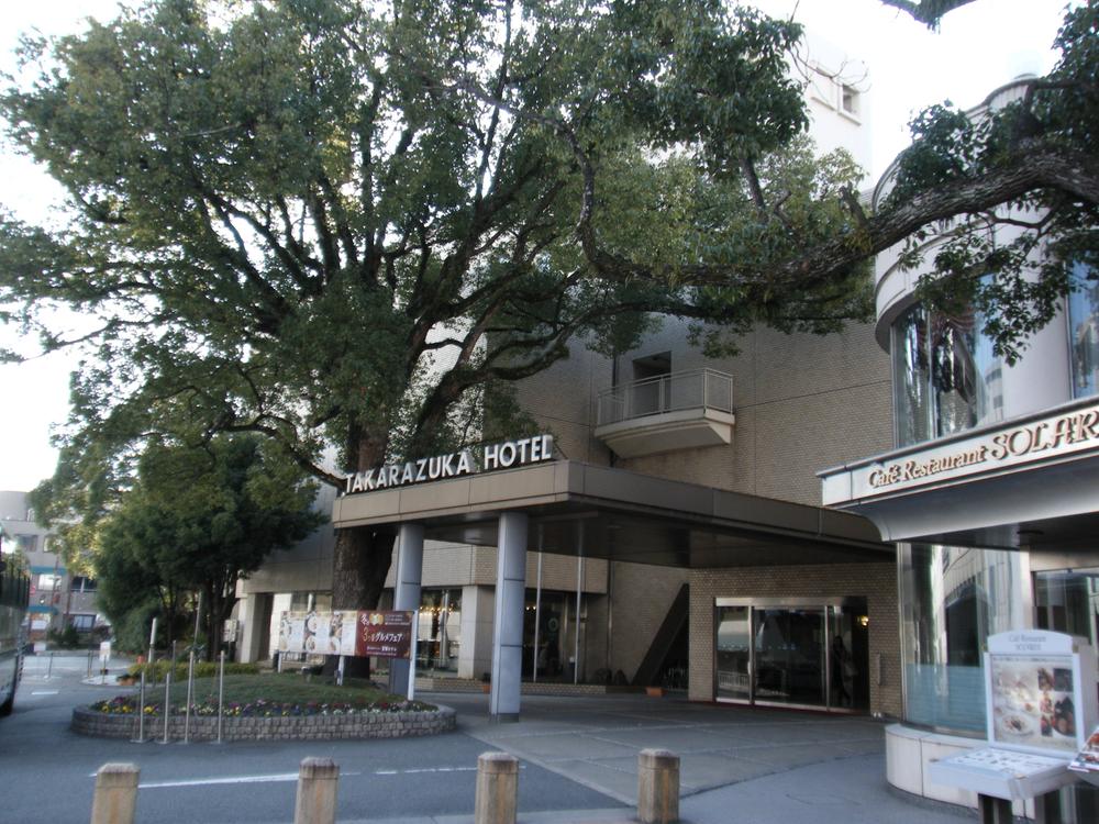 Other Environmental Photo. Takarazuka to the hotel 380m