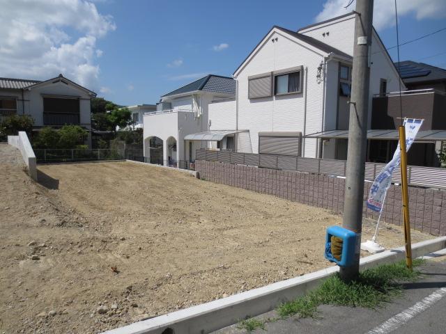 Local land photo. From the south