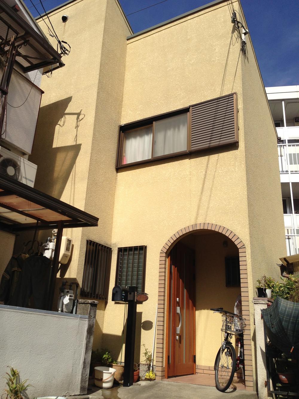 Local appearance photo