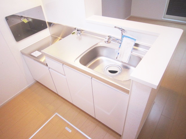 Kitchen. Gas stove installation Allowed ☆