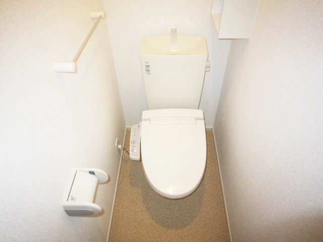 Toilet. Washlet standard equipment