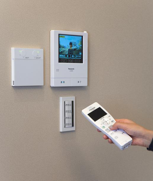 Security equipment. 5 inches of touch panel adopted intercom with video recording function. Child machine Carry house in "anywhere door phone". 