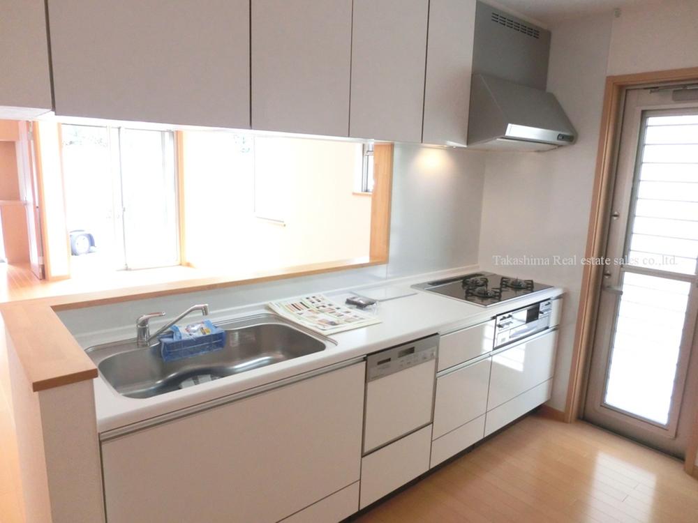 Kitchen. It is tableware washing dryer with system Kitchen. Face-to-face.