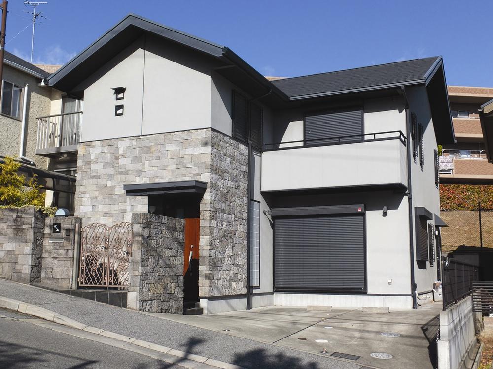 Local appearance photo. Local (12 May 2013) is a per shooting yang good.