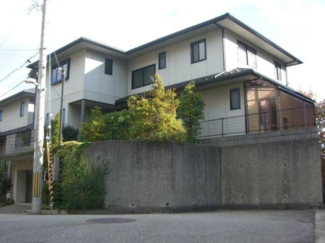 Local appearance photo. Local (11 May 2013) Shooting