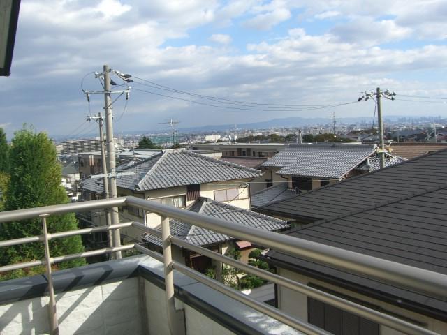 View photos from the dwelling unit. View from the site (November 2013) Shooting