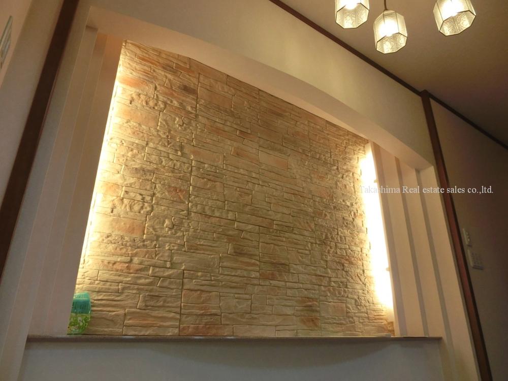 Entrance. Monument decorated the entrance front Carousel exudes a sense of luxury.