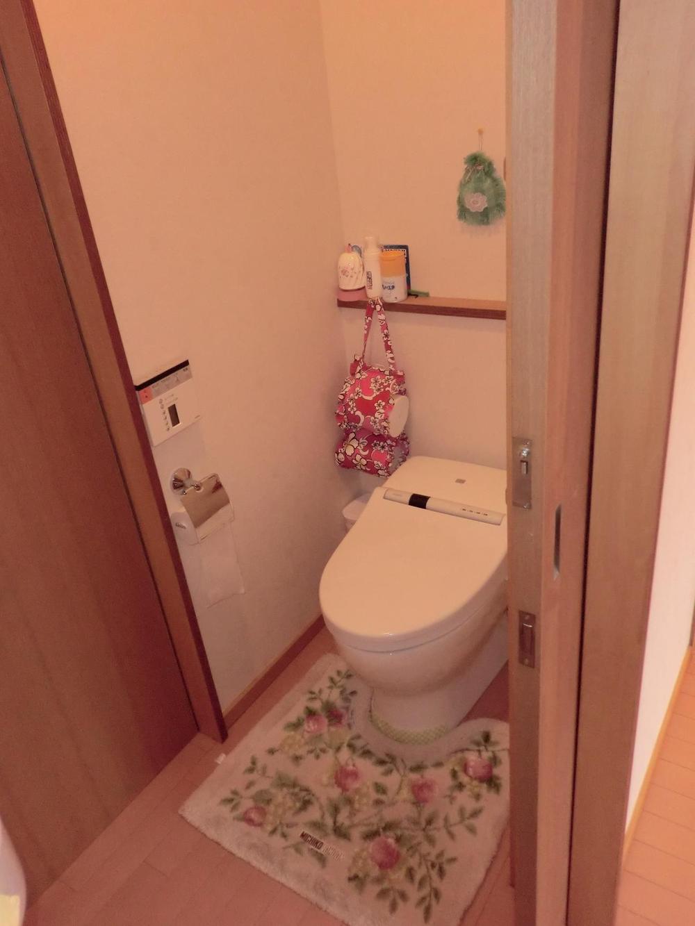 Toilet. Is the air conditioning of wind enters design