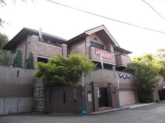 Local appearance photo