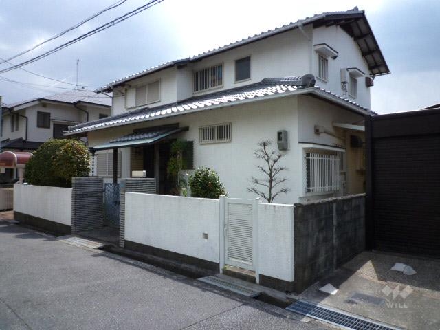 Local appearance photo. Property appearance (from the northwest side)