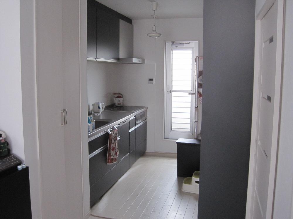 Kitchen. Equipment is made of Panasonic.