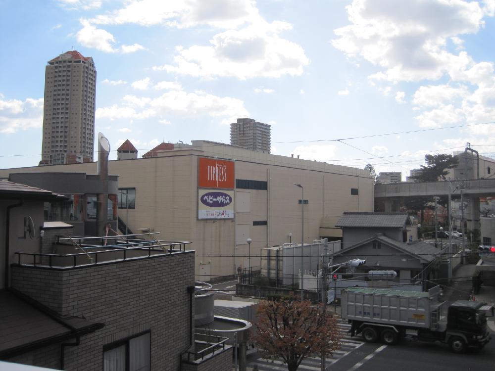 View photos from the dwelling unit. View of the south side