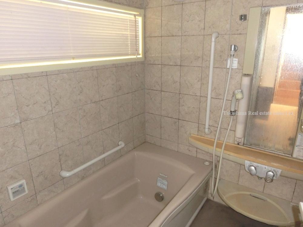 Bathroom. System bus classy.