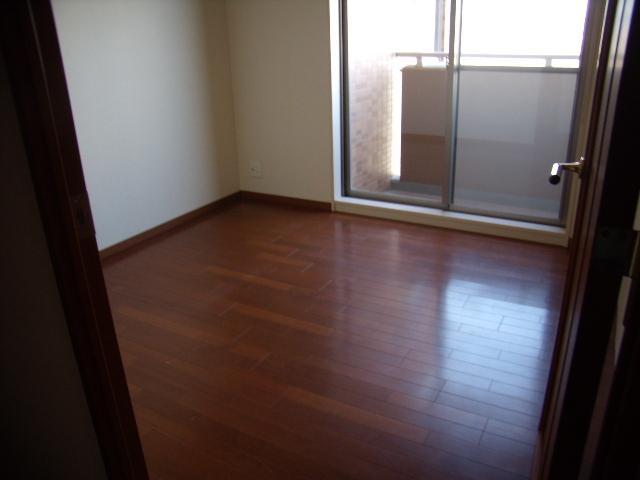 Living and room. Western-style 1