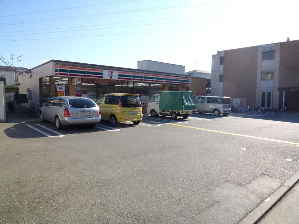 Convenience store. 415m to Seven-Eleven Nakano Takarazuka Machiten (convenience store)