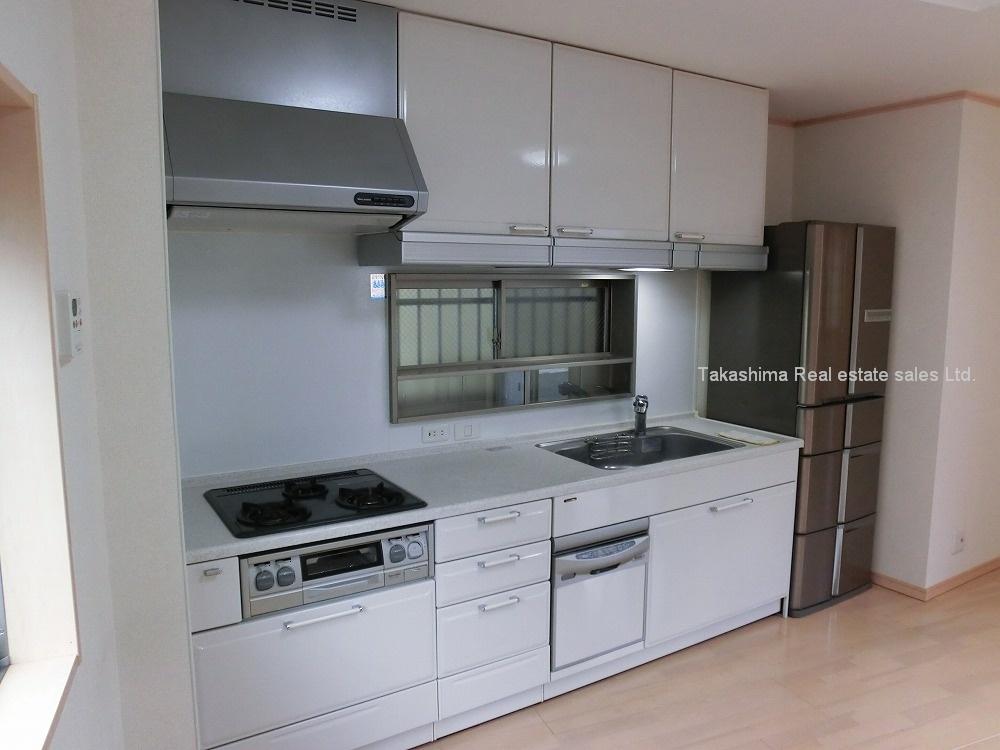 Kitchen. Dish washing dryer with system Kitchen.