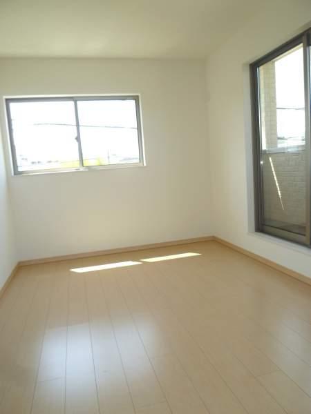 Other introspection. Second floor Western-style room about 6 Pledge (north)! 