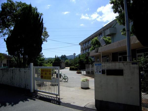 Primary school. Local walk about 9 minutes of Mefu 720m local walk about 9 minutes of Mefu elementary school to elementary school