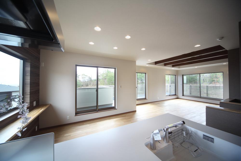 Same specifications photo (kitchen). When this just an opening, Sunshine can be a incorporate plenty of room, To fresh living. It also'm nice to be looking out into the dishes in the kitchen!