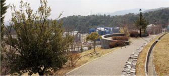 park. In front of the 50m home to Yamate Taipei Park, Wide park to feel the four seasons.