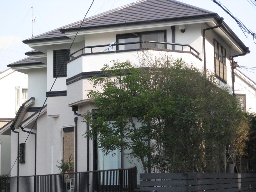 Local appearance photo. Local (12 May 2013) Shooting