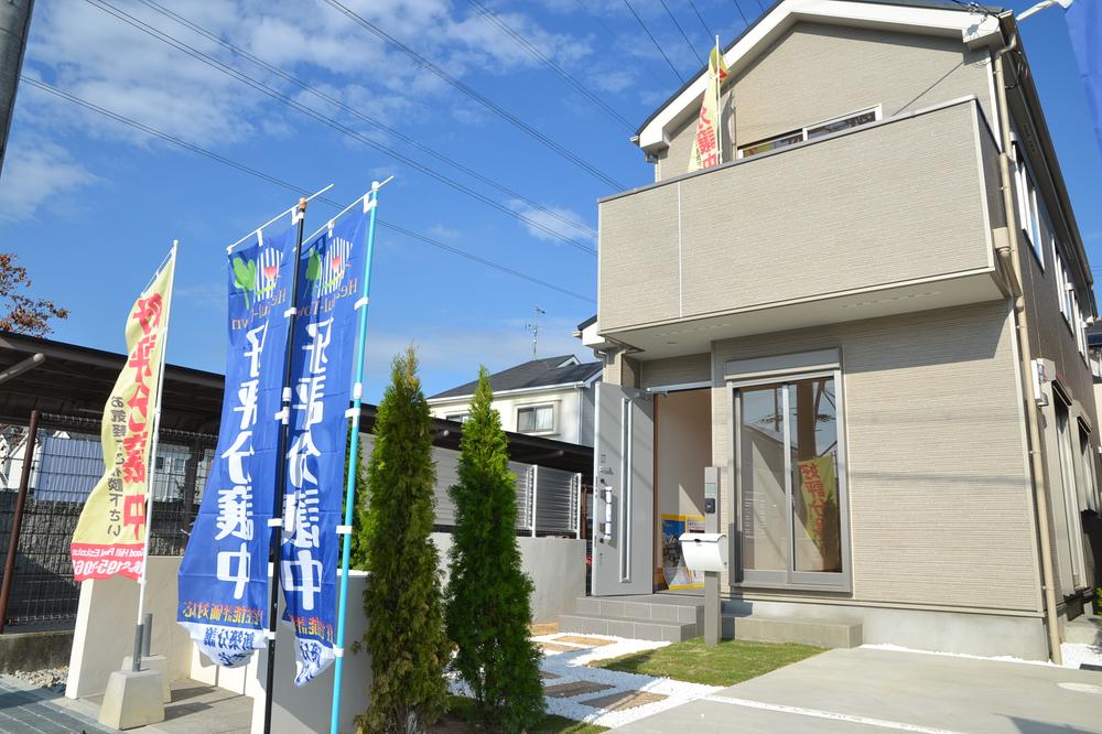 Same specifications photos (appearance). (October 2013) Shooting