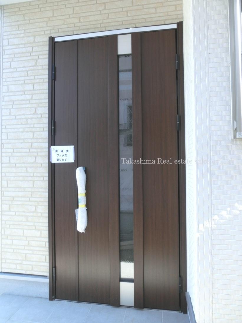 Entrance. It is a large parent-child door of chic color scheme.