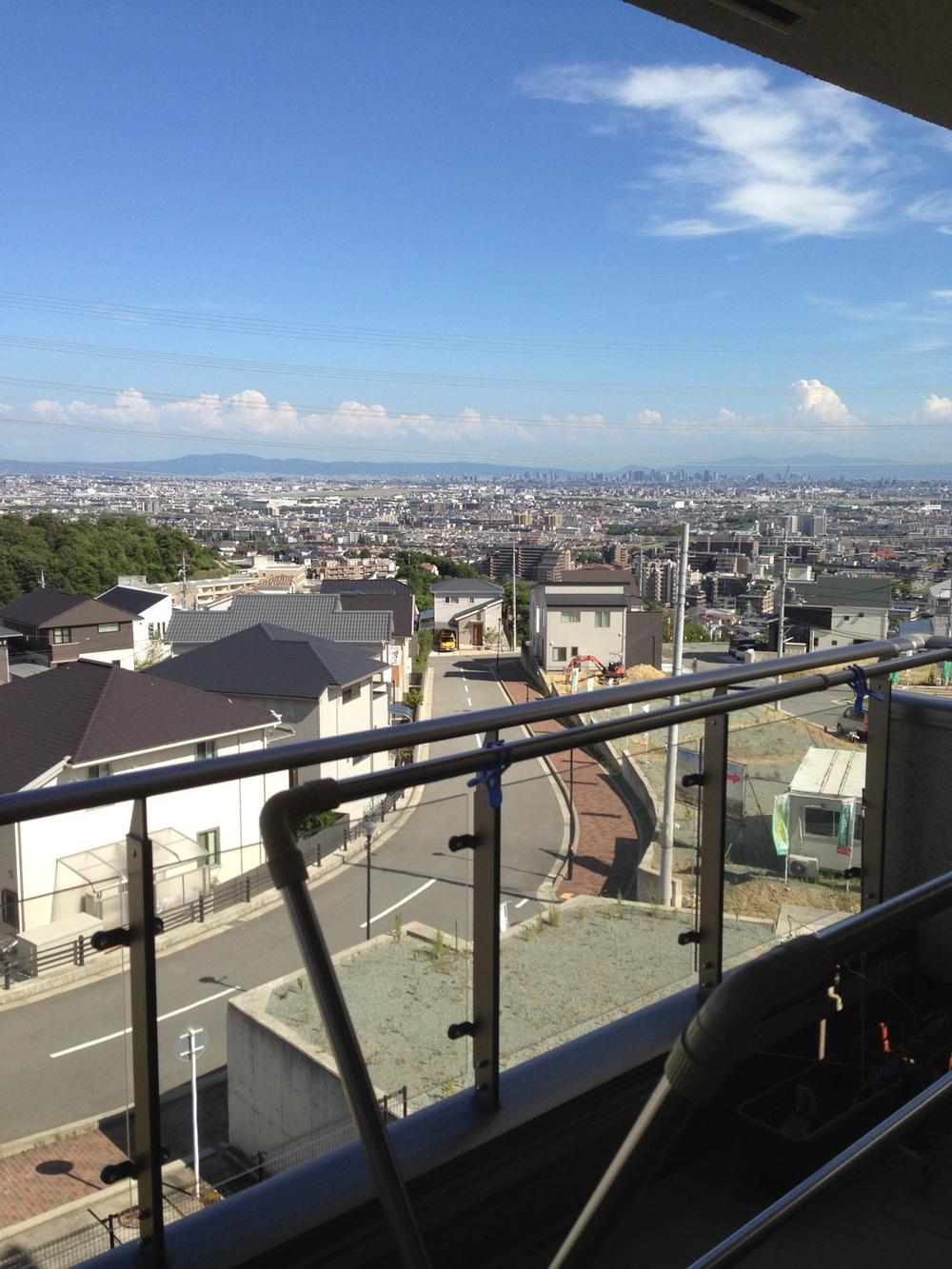 Balcony. View from the balcony! Osaka Plain, including Itami Airport, You can watch the Inagawa fireworks.