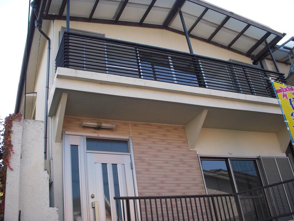 Local appearance photo. Local (12 May 2013) Shooting