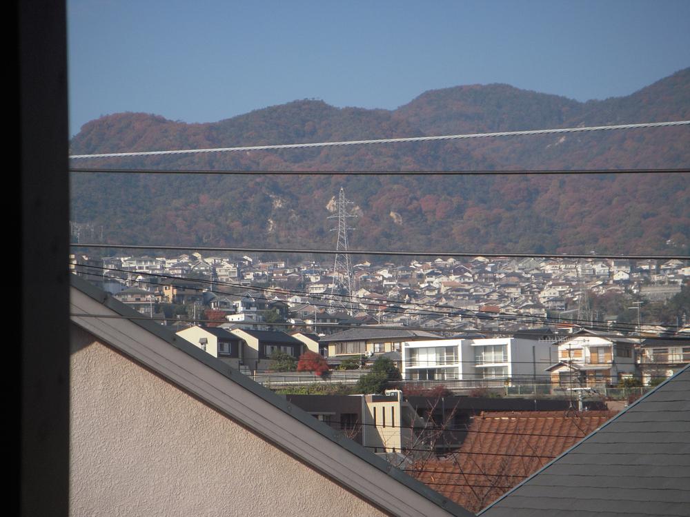 View photos from the dwelling unit. Local (12 May 2013) Shooting