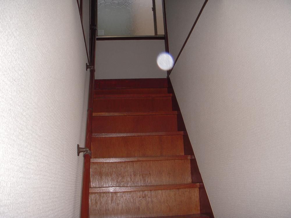 Non-living room. Local (12 May 2013) Shooting