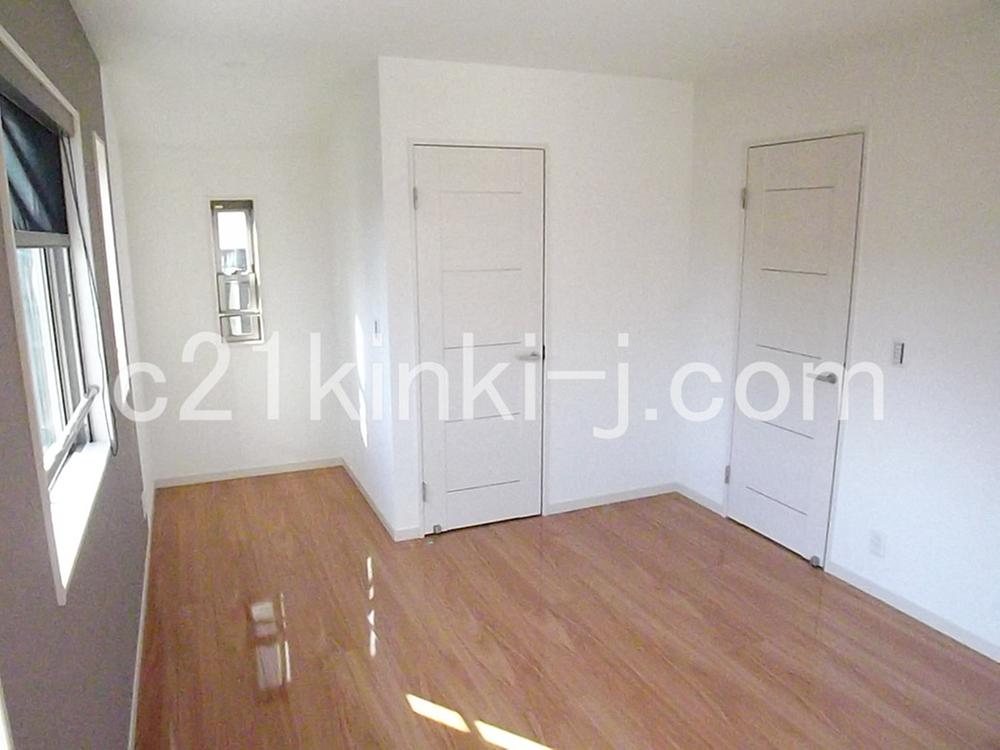 Other introspection. Local photos (Western-style)