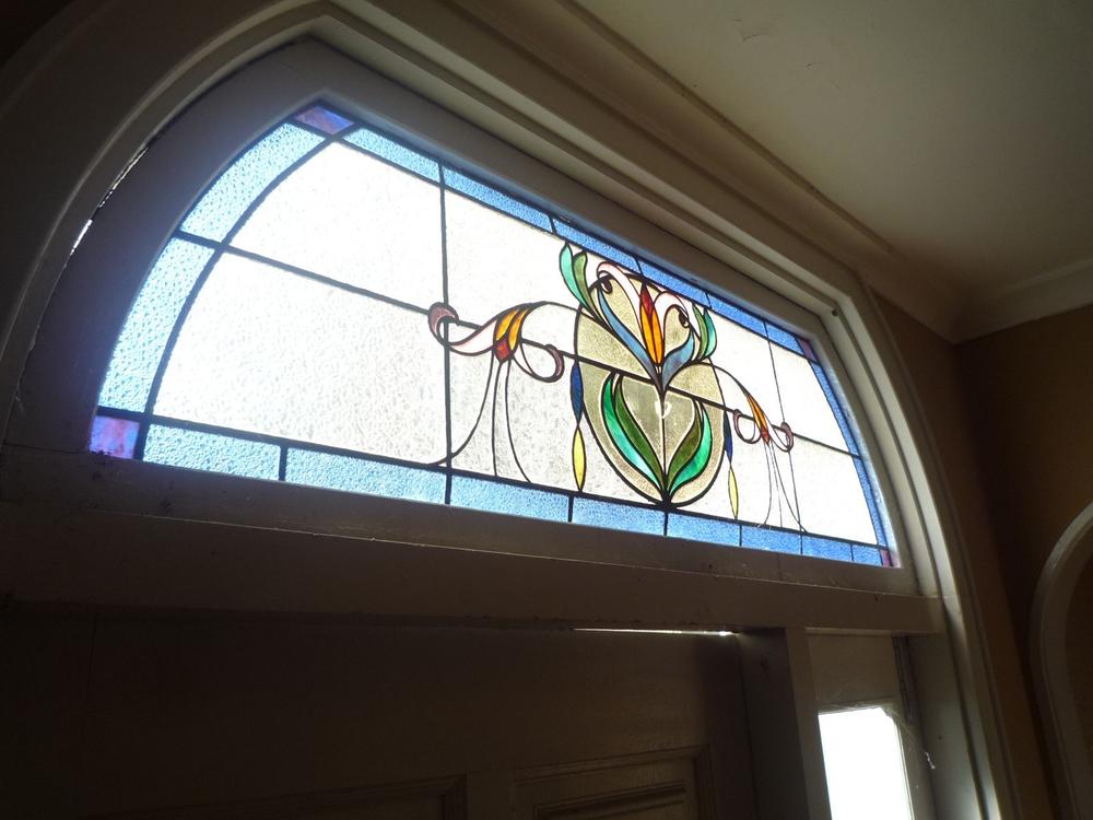 Other introspection. Stained glass of the early Showa era production