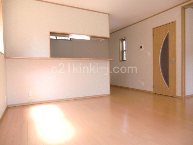 Living. Local photos (living) Adjacent Western 5.2 pledge to pledge LDK15.5!